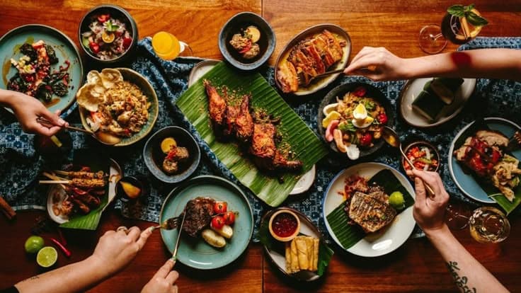 Melampaui Rasa: Bagaimana Kuliner Indonesia Membentuk Identitas Sosial dan Ekonomi Bangsa