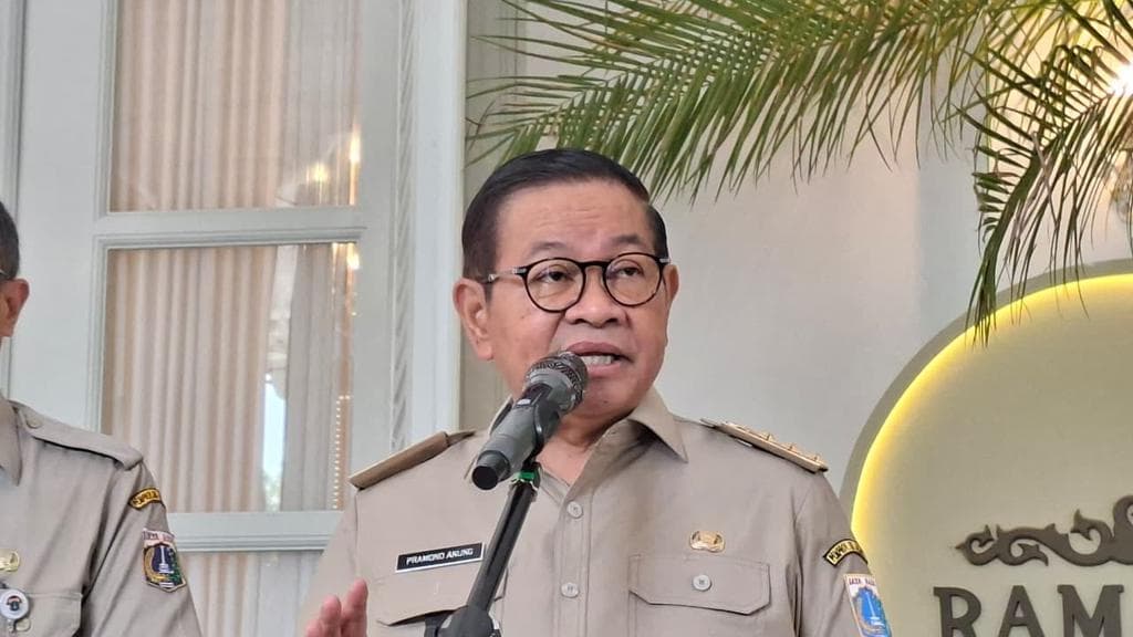 Lebaran Sederhana Pramono Anung: Dari Istiqlal ke Balai Kota, Sebuah Teladan di Tengah Bencana
