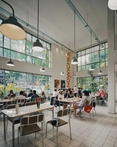 BMB Canteen dan Pelajaran Hidup dari Sepotong Corned Beef Sourdough